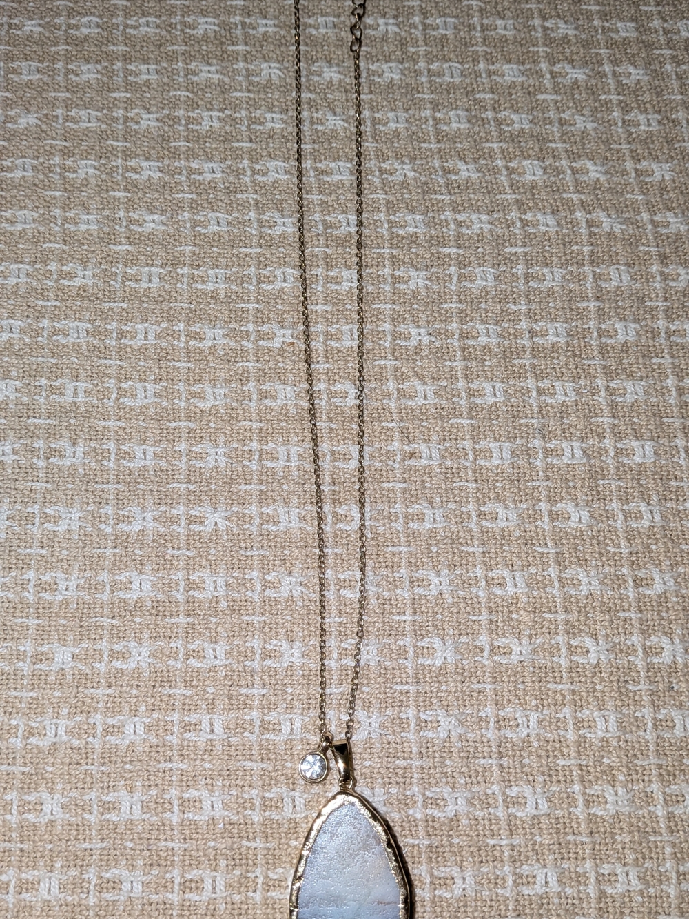 "Blue Skies" Druzy Necklace - Picture 5 of 6